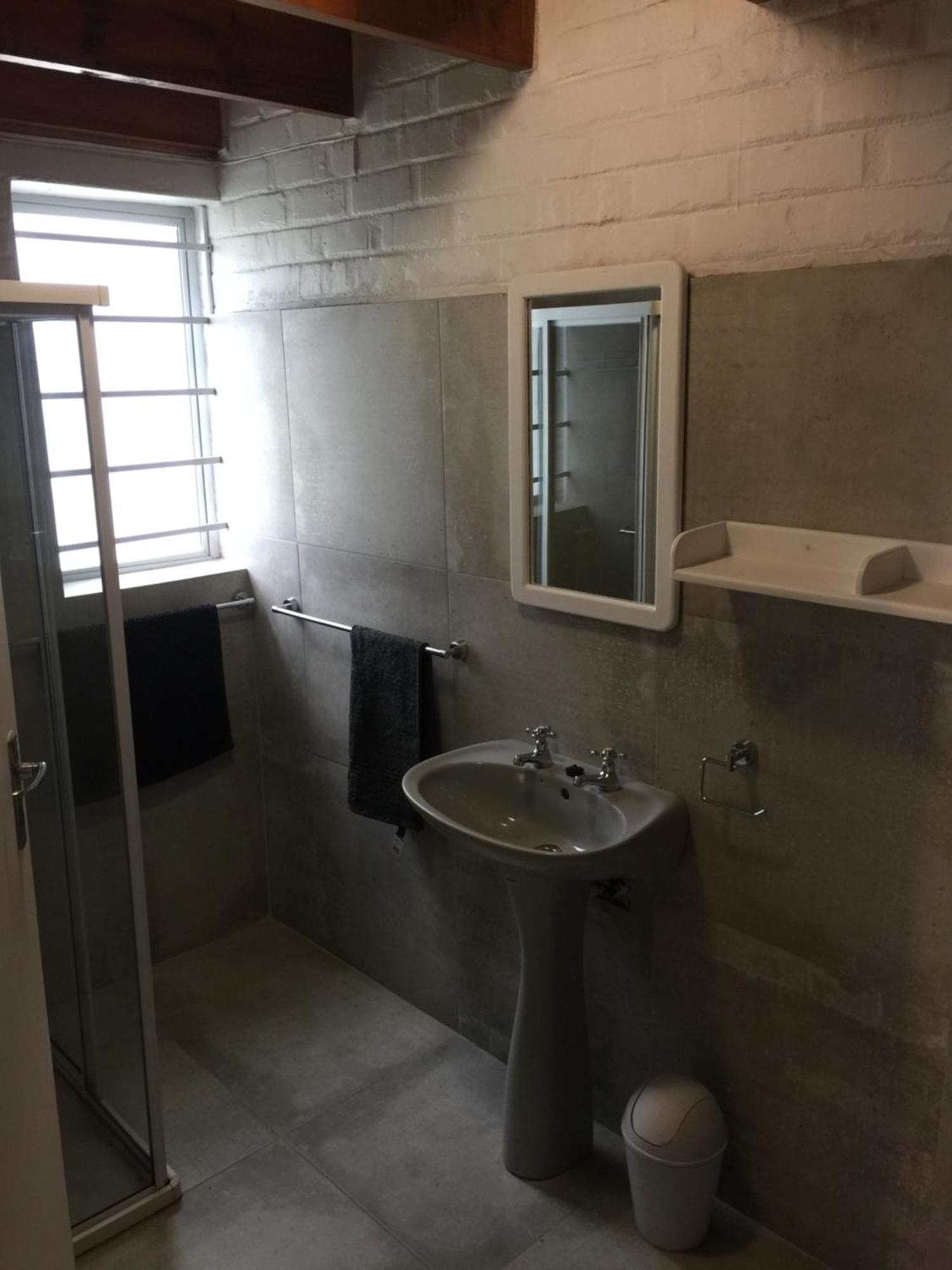 Stone'S Throw Villa Херманус Екстериор снимка